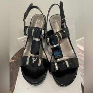 Ros Hommerson Black Patent Leather Sandals. 8W